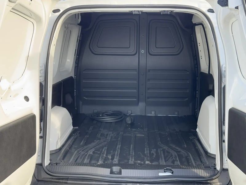 Photo de la voiture NISSAN TOWNSTAR FOURGON ELECTRIQUE EV FOURGON L1 45KWH CHARGEUR 22KW GSR2B N-CONNECTA