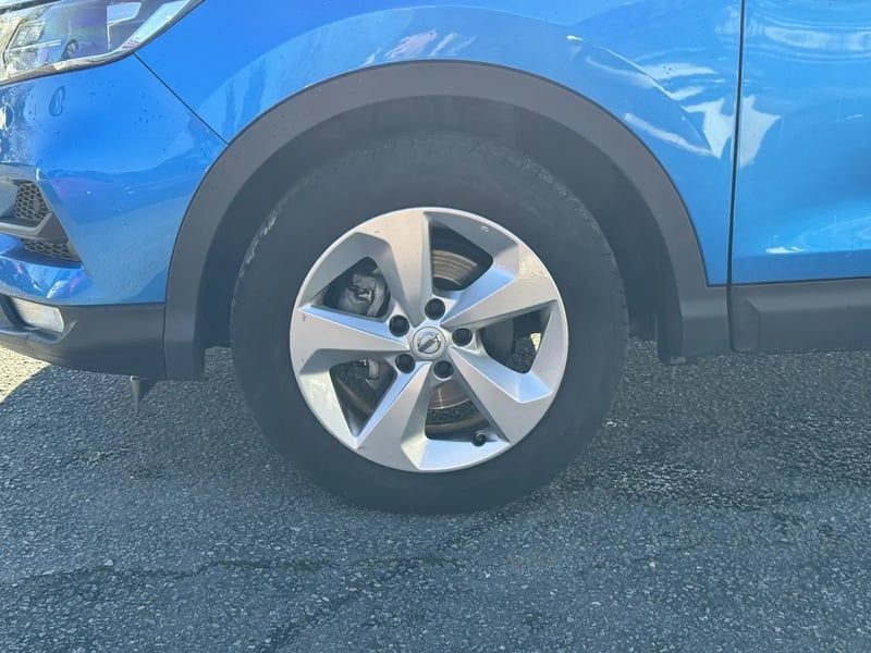 Photo de la voiture NISSAN QASHQAI 1.2 DIG-T 115 Acenta