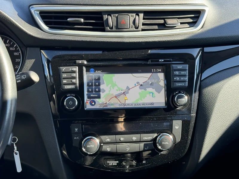 Photo de la voiture NISSAN QASHQAI 1.2 DIG-T 115 Acenta