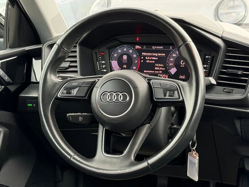 Photo de la voiture AUDI A1 SPORTBACK 25 TFSI 95 ch BVM5