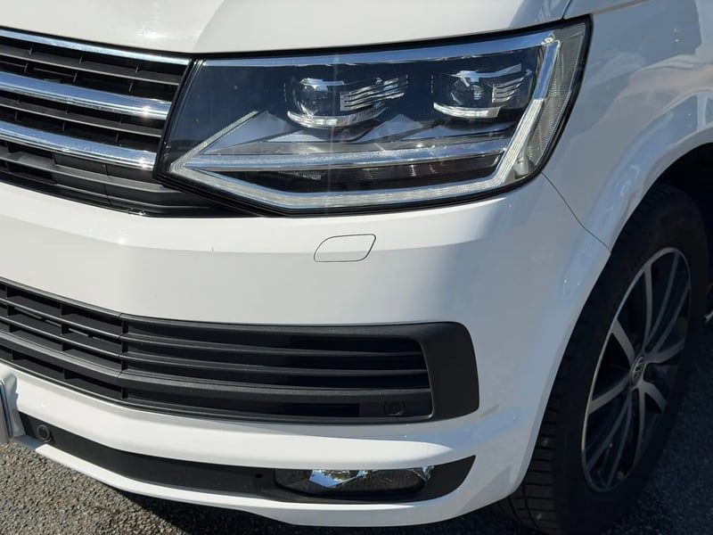 Photo de la voiture VOLKSWAGEN MULTIVAN 2.0 TDI 150 DSG7 Edition 30