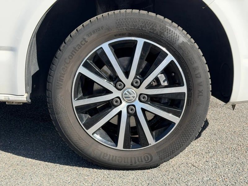 Photo de la voiture VOLKSWAGEN MULTIVAN 2.0 TDI 150 DSG7 Edition 30
