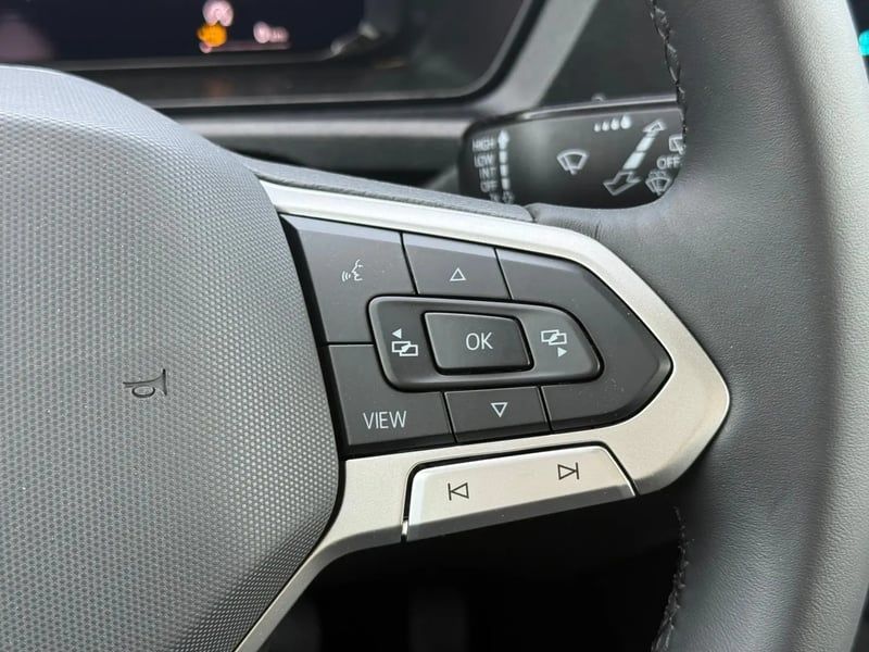Photo de la voiture VOLKSWAGEN CADDY 2.0 TDI 102 BVM6