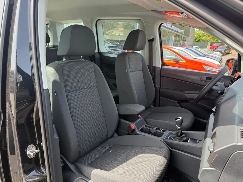 Photo de la voiture VOLKSWAGEN CADDY 2.0 TDI 102 BVM6