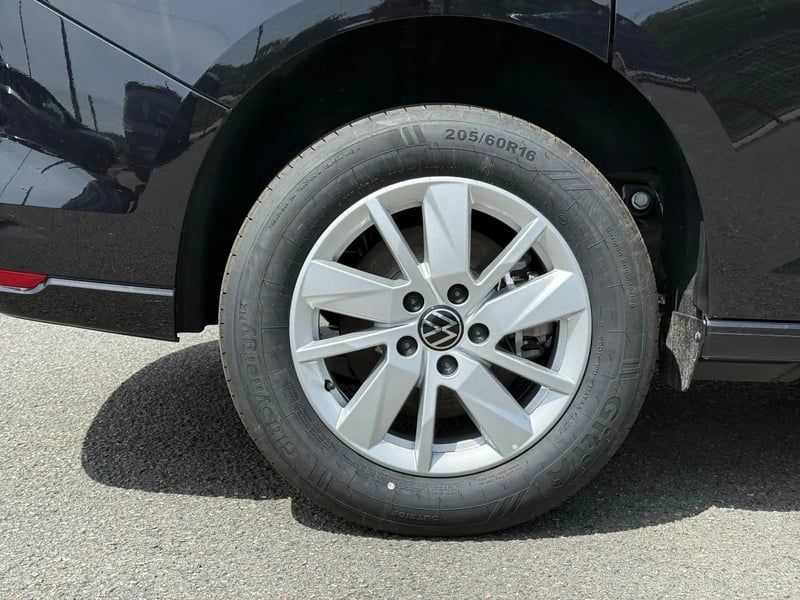 Photo de la voiture VOLKSWAGEN CADDY 2.0 TDI 102 BVM6