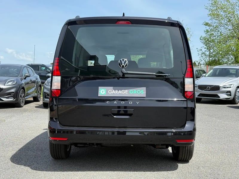 Photo de la voiture VOLKSWAGEN CADDY 2.0 TDI 102 BVM6