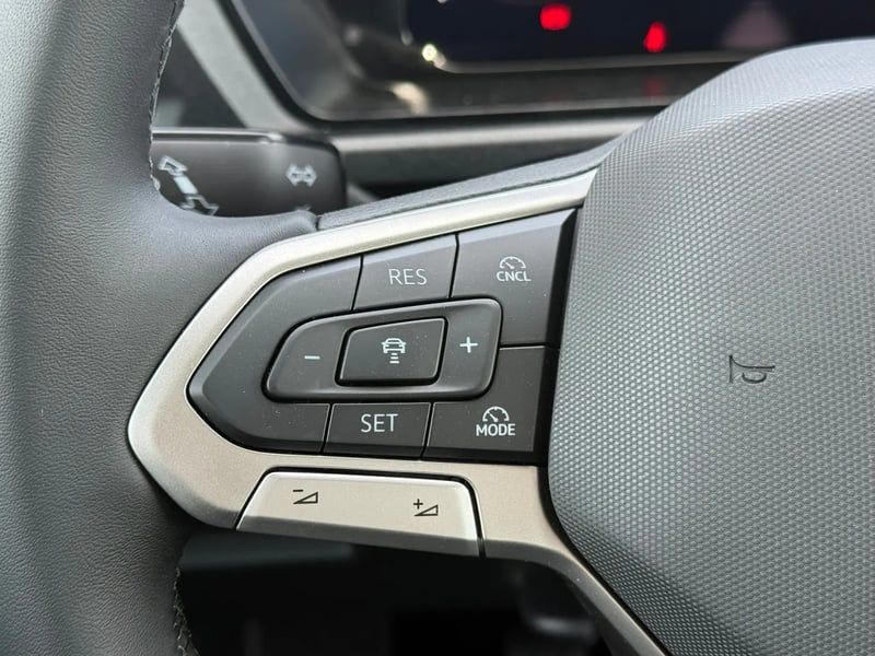Photo de la voiture VOLKSWAGEN CADDY 2.0 TDI 102 BVM6