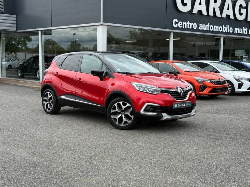 Photo de la voiture RENAULT CAPTUR TCe 90 Intens
