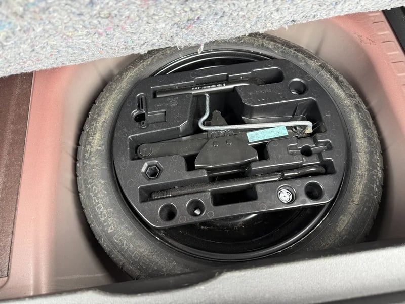 Photo de la voiture RENAULT CAPTUR TCe 90 Intens