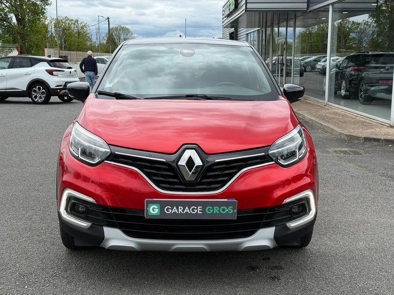 Photo de la voiture RENAULT CAPTUR TCe 90 Intens