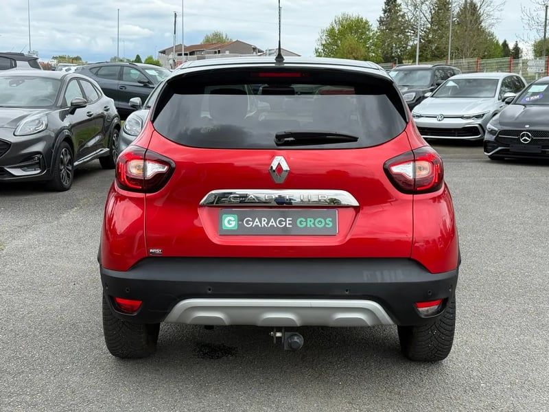 Photo de la voiture RENAULT CAPTUR TCe 90 Intens