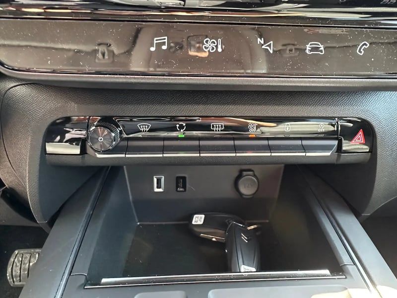 Photo de la voiture CITROEN C5 AIRCROSS BlueHDi 130 EAT8 Max