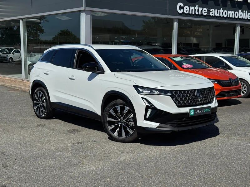 Photo de la voiture RENAULT AUSTRAL full hybrid E-Tech 200 ch Techno