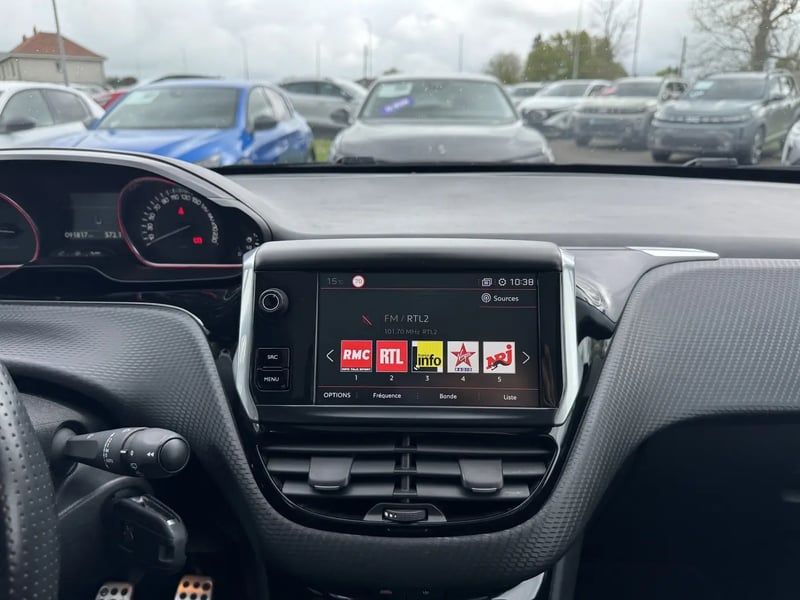 Photo de la voiture PEUGEOT 2008 PureTech 130ch S&S BVM6 GT Line