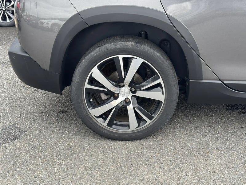 Photo de la voiture PEUGEOT 2008 PureTech 130ch S&S BVM6 GT Line