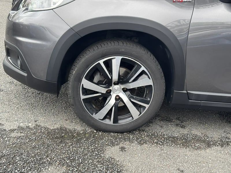 Photo de la voiture PEUGEOT 2008 PureTech 130ch S&S BVM6 GT Line