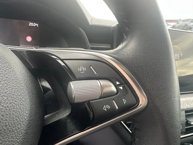 Photo de la voiture SKODA SCALA 1.0 TSI Evo 2 116 ch DSG7 Selection