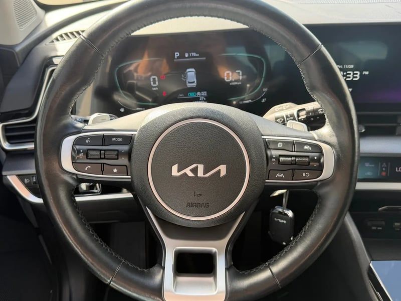 Photo de la voiture KIA SPORTAGE 1.6 T-GDi 150ch MHEV DCT7 4x2 Design