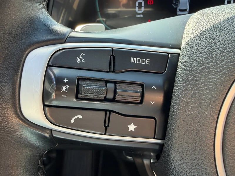 Photo de la voiture KIA SPORTAGE 1.6 T-GDi 150ch MHEV DCT7 4x2 Design