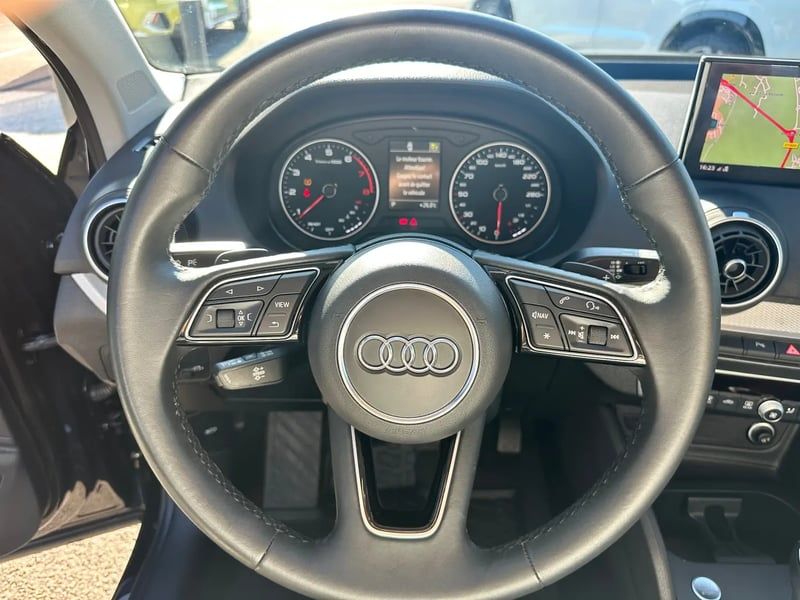 Photo de la voiture AUDI Q2 35 TFSI 150 S tronic 7 S line