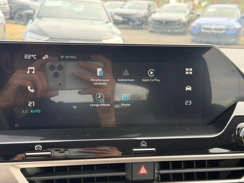 Photo de la voiture CITROEN E-C4 136 ch autonomie standard  Automatique Plus