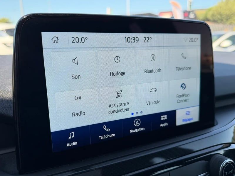 Photo de la voiture FORD KUGA 1.5 TDCi 120 S&S 4x2 Powershift ST-Line