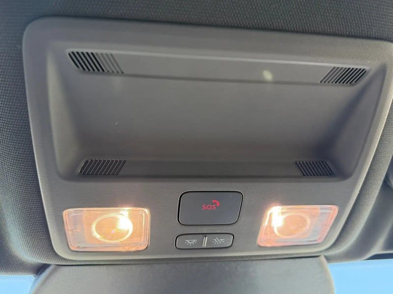 Photo de la voiture FORD KUGA 1.5 TDCi 120 S&S 4x2 Powershift ST-Line