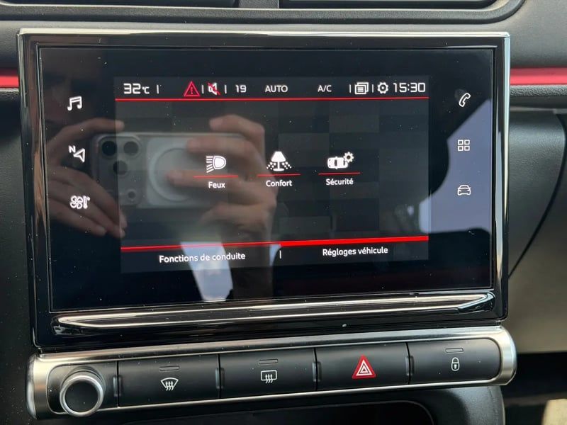 Photo de la voiture CITROEN C3 BlueHDi 100 S&S BVM6 C-Series