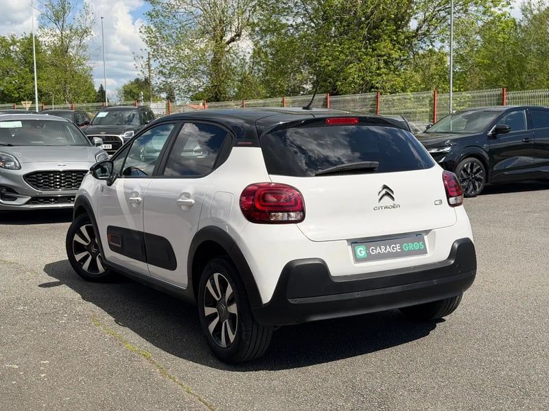 Photo de la voiture CITROEN C3 BlueHDi 100 S&S BVM6 C-Series