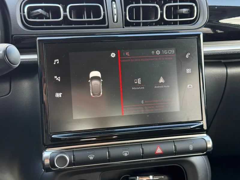 Photo de la voiture CITROEN C3 PureTech 110 S&S EAT6 Shine