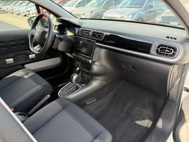 Photo de la voiture CITROEN C3 PureTech 110 S&S EAT6 Shine