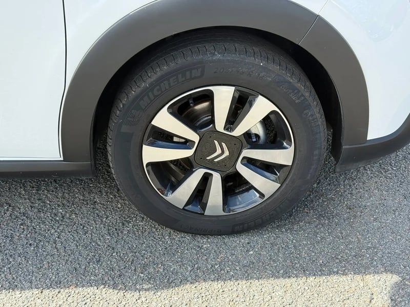 Photo de la voiture CITROEN C3 PureTech 110 S&S EAT6 Shine