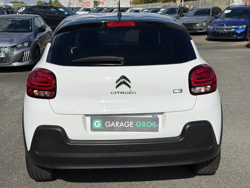 Photo de la voiture CITROEN C3 PureTech 110 S&S EAT6 Shine