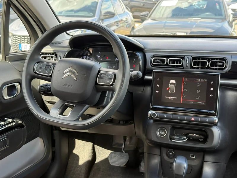 Photo de la voiture CITROEN C3 PureTech 110 S&S EAT6 Shine