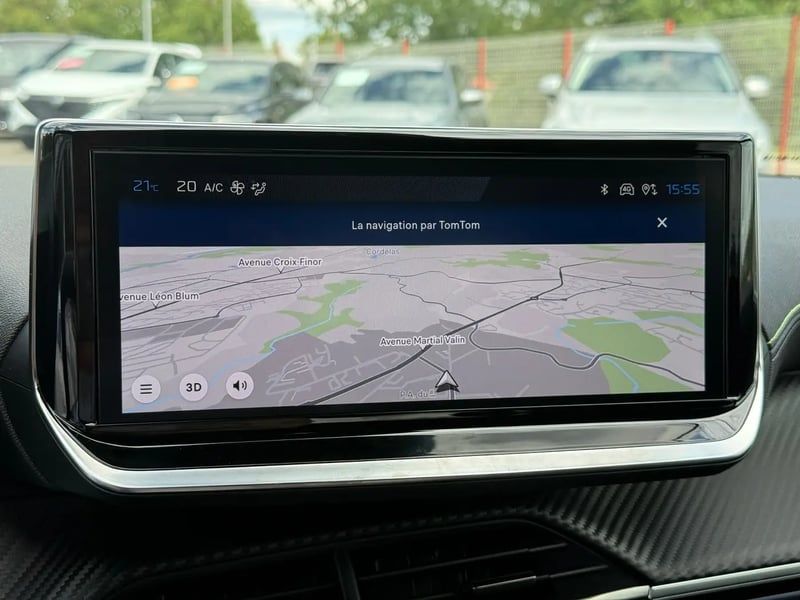 Photo de la voiture PEUGEOT 2008 Hybrid 145 e-DCS6 GT