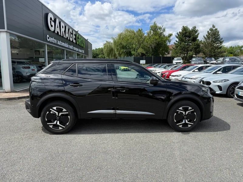 Photo de la voiture PEUGEOT 2008 Hybrid 145 e-DCS6 GT