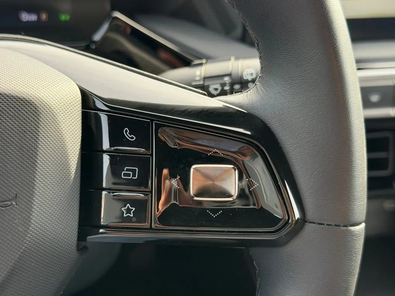 Photo de la voiture MG MG3 1.5 L Hybrid+ 195 ch Luxury
