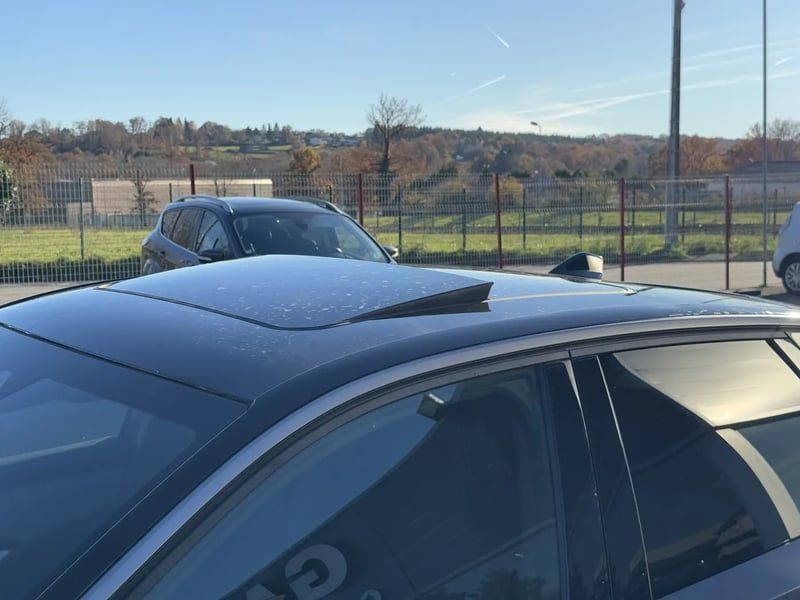 Photo de la voiture PEUGEOT 3008 Hybrid 136 e-DCS6 GT