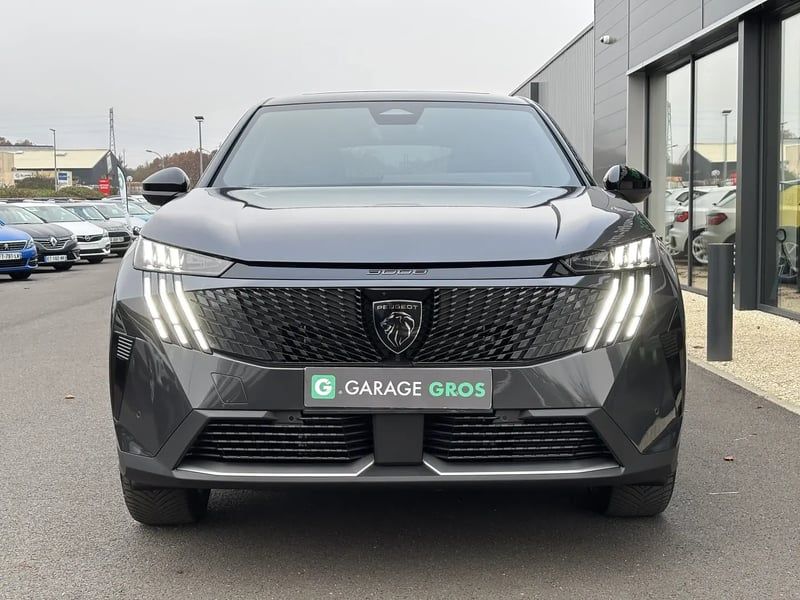 Photo de la voiture PEUGEOT 3008 Hybrid 136 e-DCS6 GT