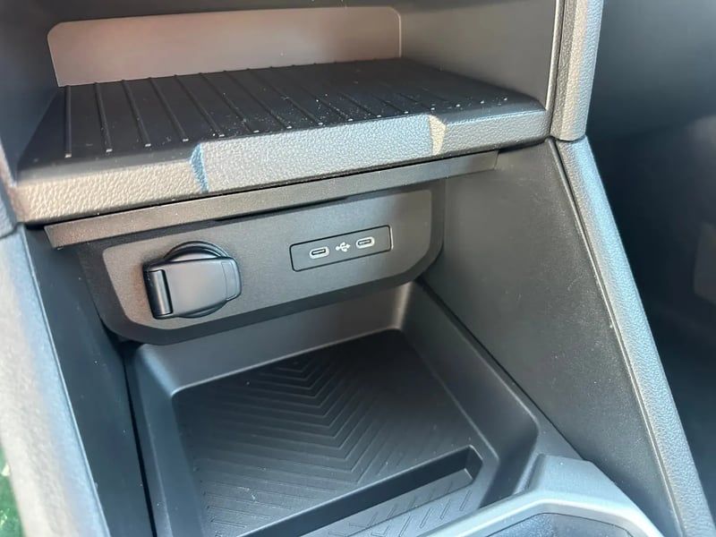 Photo de la voiture DACIA DUSTER Hybrid-G 150 4x4 Expression
