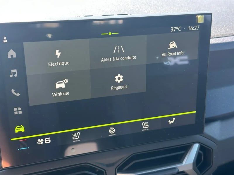 Photo de la voiture DACIA DUSTER Hybrid-G 150 4x4 Expression