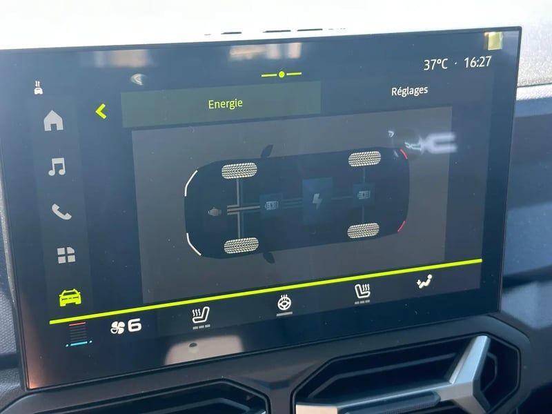 Photo de la voiture DACIA DUSTER Hybrid-G 150 4x4 Expression