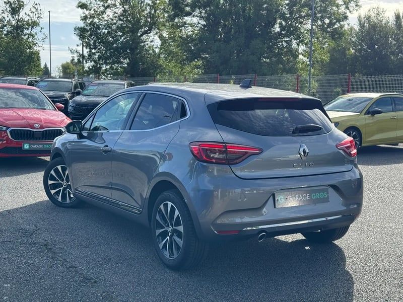 Photo de la voiture RENAULT CLIO V TCe 140 Techno