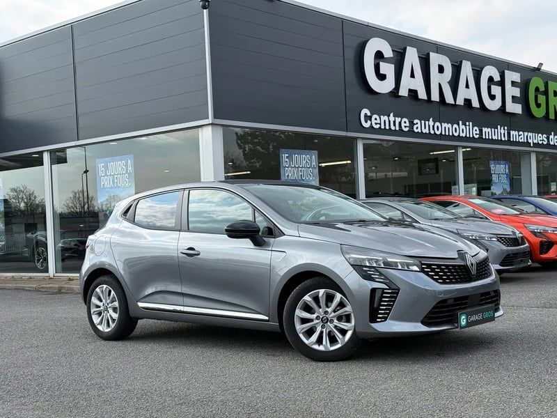 Photo de la voiture RENAULT CLIO V TCe 90 X-Tronic Evolution