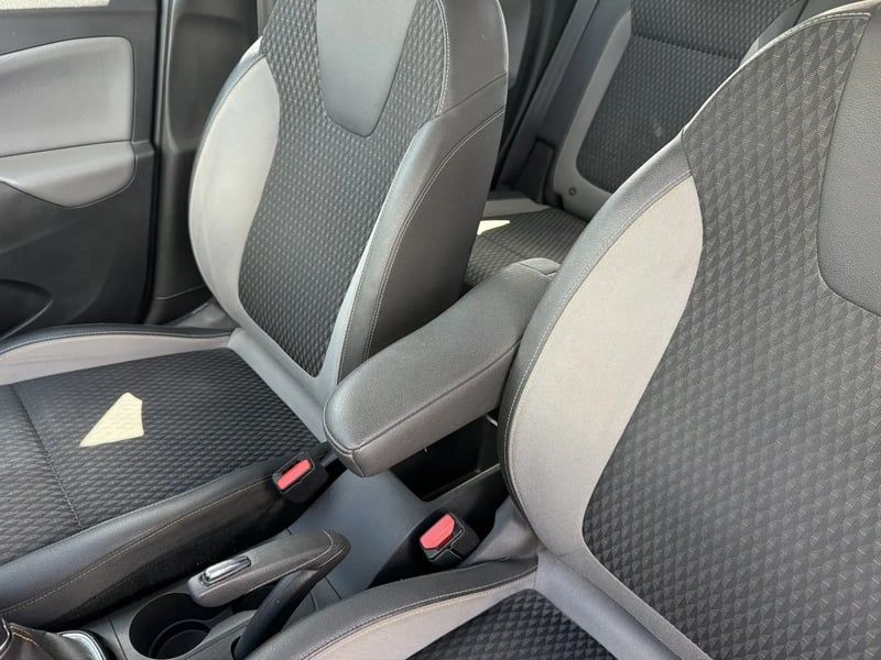 Photo de la voiture OPEL CROSSLAND X 1.5 D 102 ch Innovation