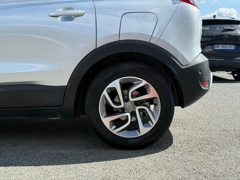 Photo de la voiture OPEL CROSSLAND X 1.5 D 102 ch Innovation