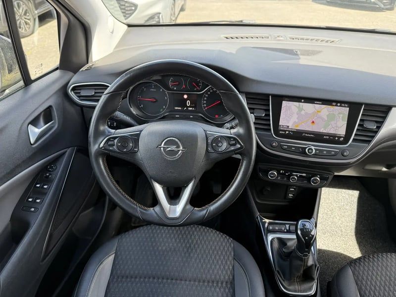 Photo de la voiture OPEL CROSSLAND X 1.5 D 102 ch Innovation