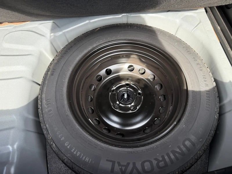 Photo de la voiture RENAULT CAPTUR mild hybrid 140 Techno