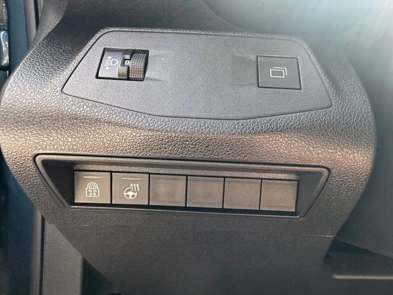 Photo de la voiture CITROEN BERLINGO Diesel 130 ch XL Automatique Max
