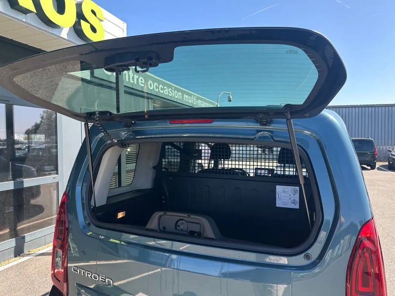 Photo de la voiture CITROEN BERLINGO Diesel 130 ch XL Automatique Max